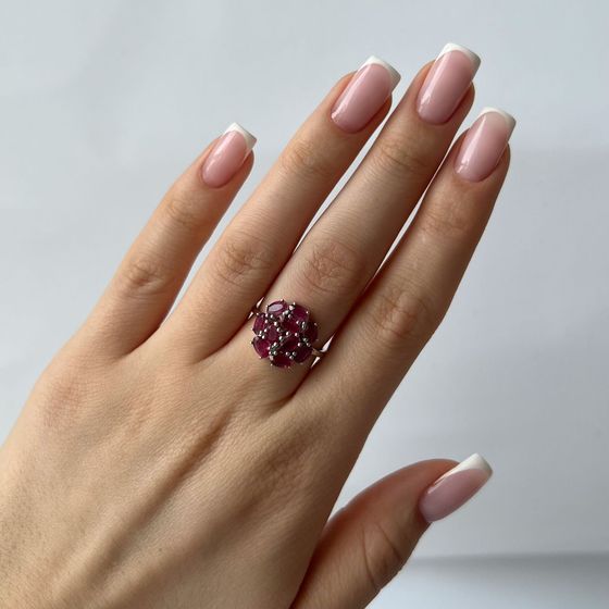 Silver ring with ruby 3.65ct