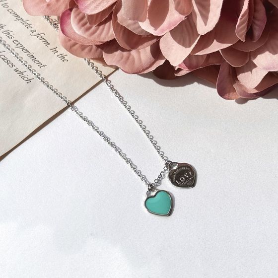 Silver necklace with yemallu