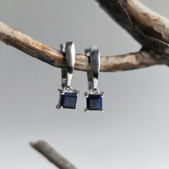 Срібні сережки з сапфіром 1.528ct