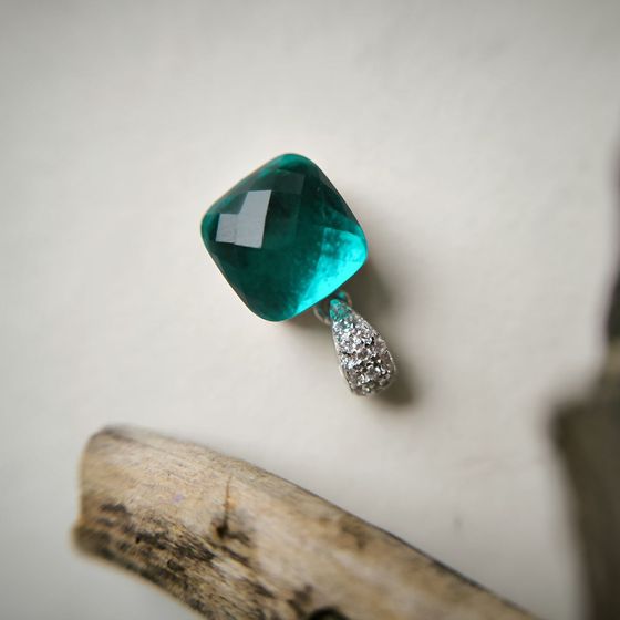 Серебряная подвеска с фианитами