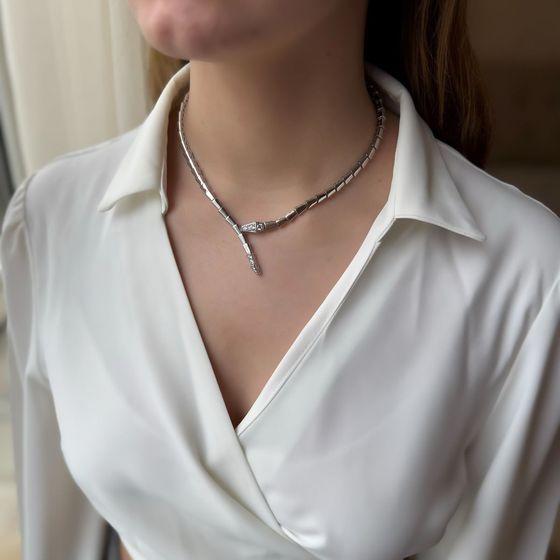 Серебряное колье с фианитами