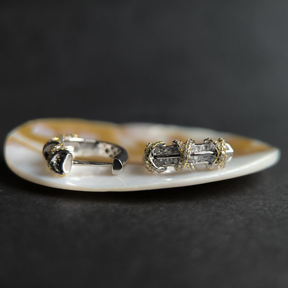 Срібні сережки з фіанітами