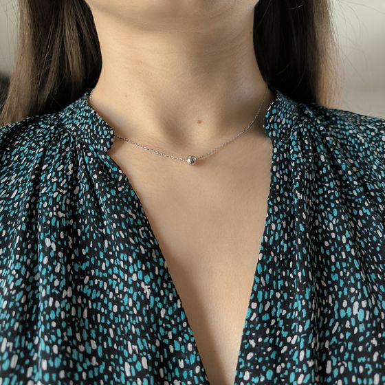 Silver necklace without stones