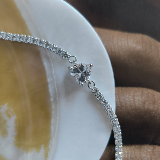 Silver bracelet with cubic zirconia