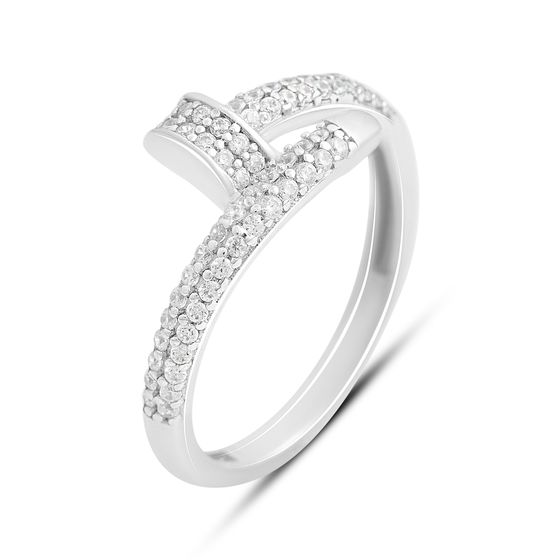 Серебряное кольцо с фианитами