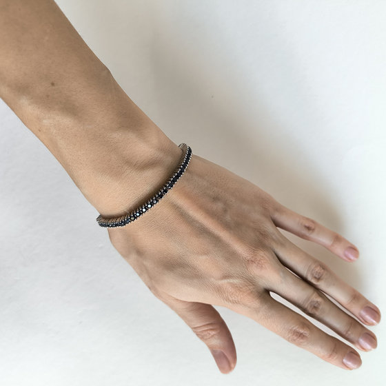 Срібний браслет із сапфіром 7,768 карата