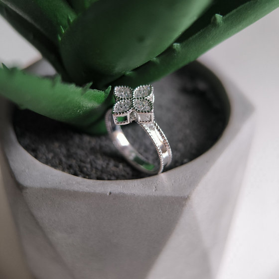 Silver ring with cubic zirconia