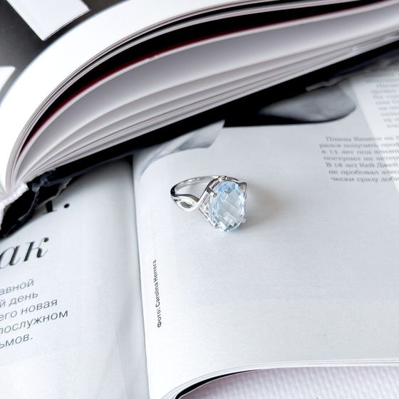 Серебряное кольцо с топазом 6.743ct