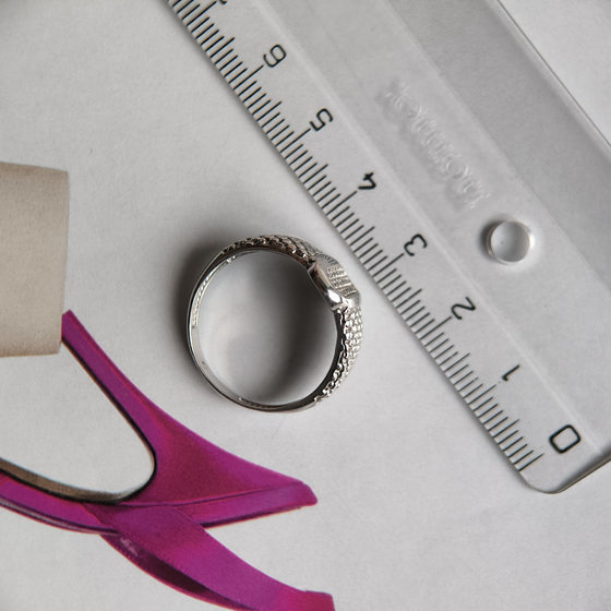 Sterling silver ring with 0.22ct fianites