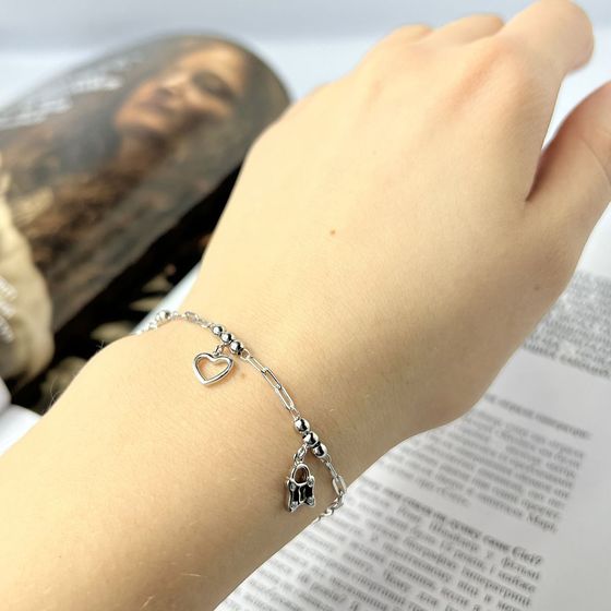 Silver bracelet with phianites