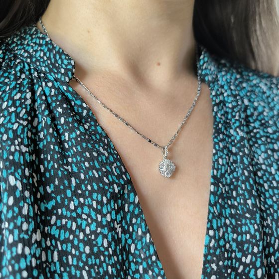 Срібна підвіска з фіанітами