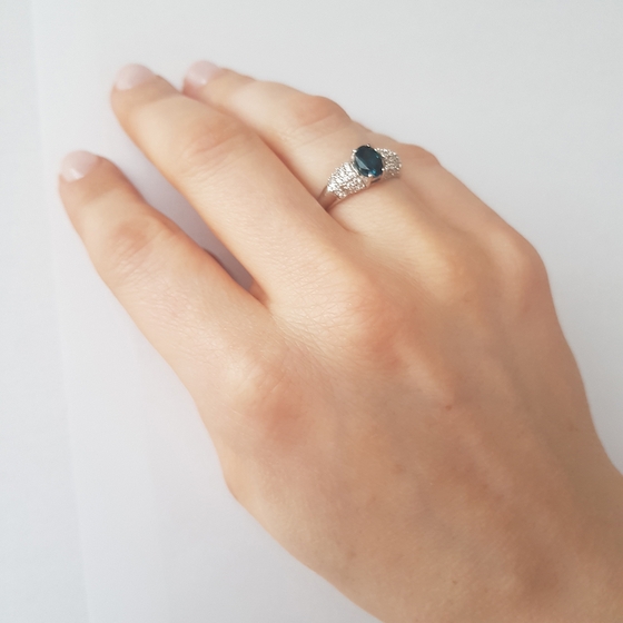 Серебряное кольцо с топазом Лондон Блю 1.17ct