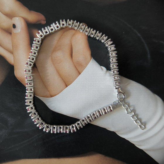 Silver bracelet with ruby 7.707ct