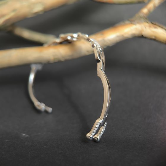 Silver bracelet with phianites