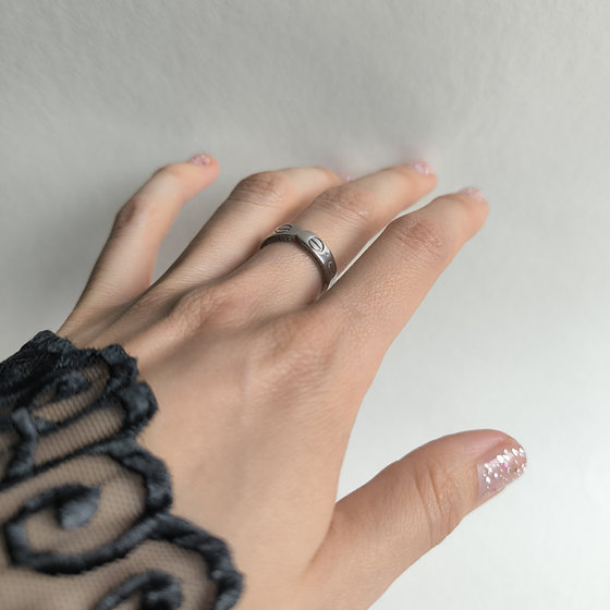 Silver ring with cubic zirconia