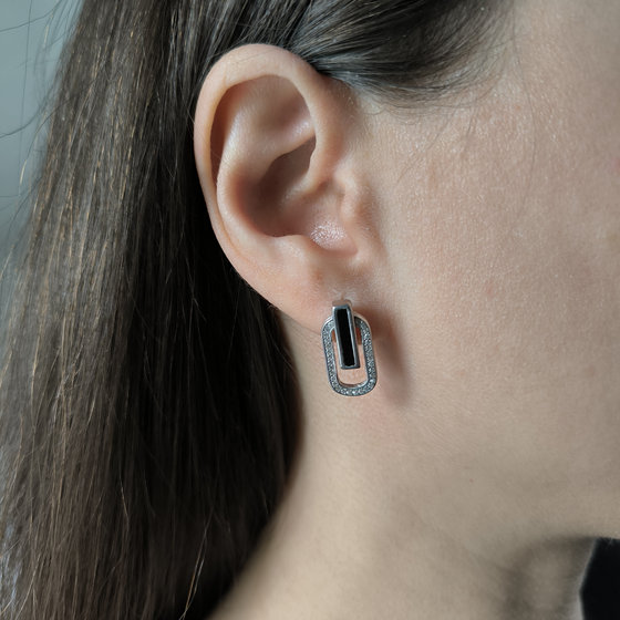 Silver earrings with cubic zirconia and onyx
