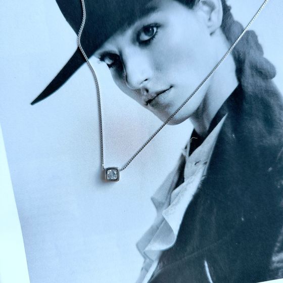 Срібне кольє з фіанітами