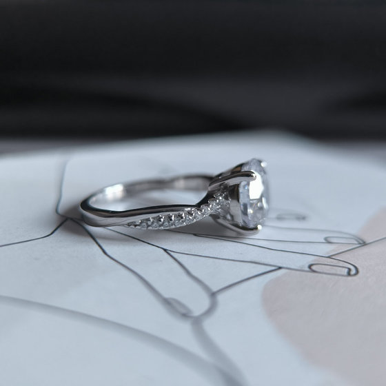 Silver ring with cubic zirconia