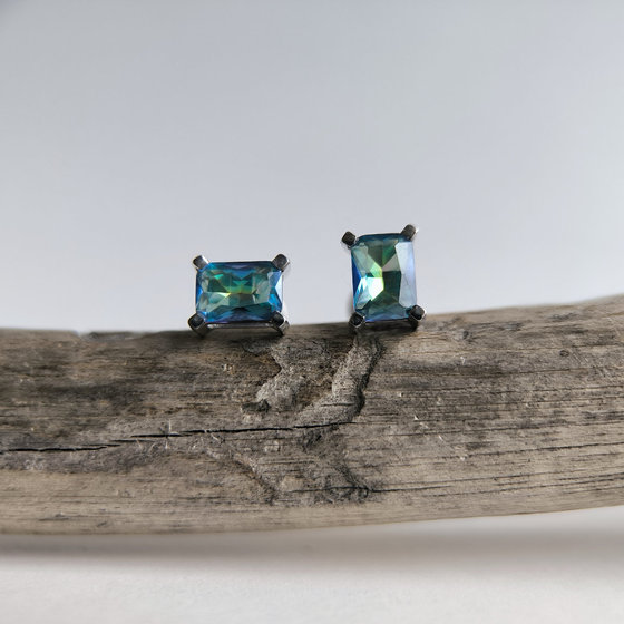 Срібні сережки з містичним топазом 1,292 карата