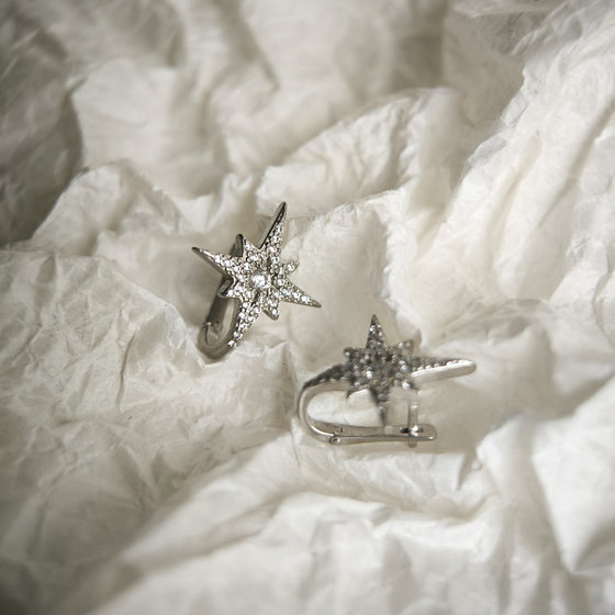Silver earrings with cubic zirconia