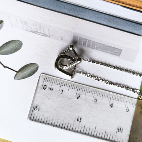 Silver necklace with phianites