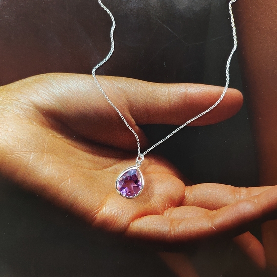 Серебряное колье с аметистом 3.57ct