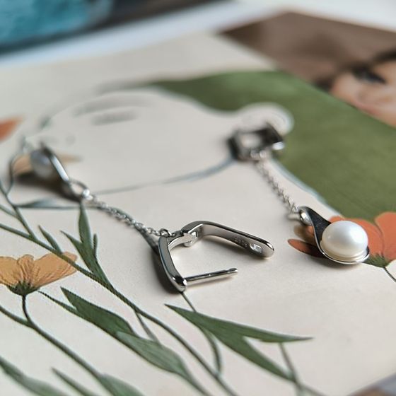 Срібні сережки з перлами