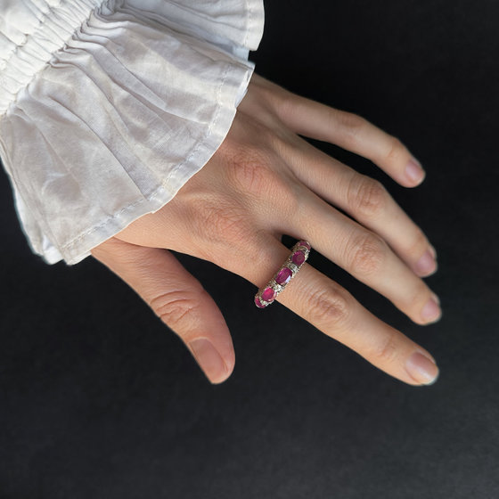 Срібне кільце з рубіном 8.664ct, фіанітами