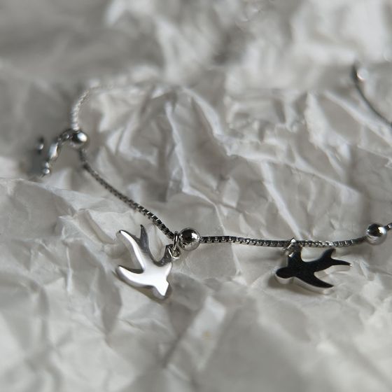 Silver bracelet without stones