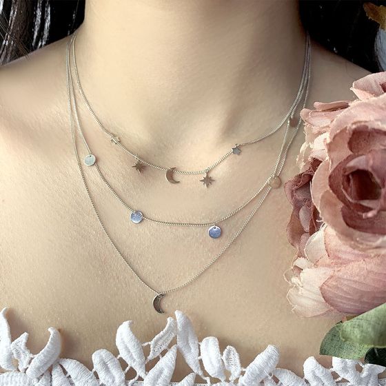 Silver necklace without stones