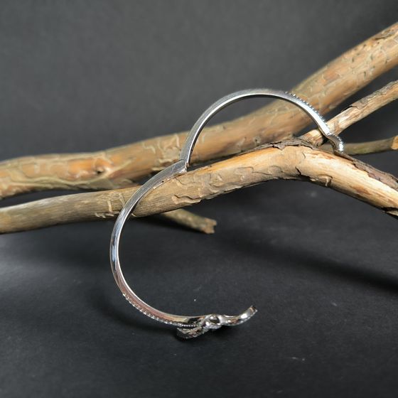 Silver bracelet with phianites