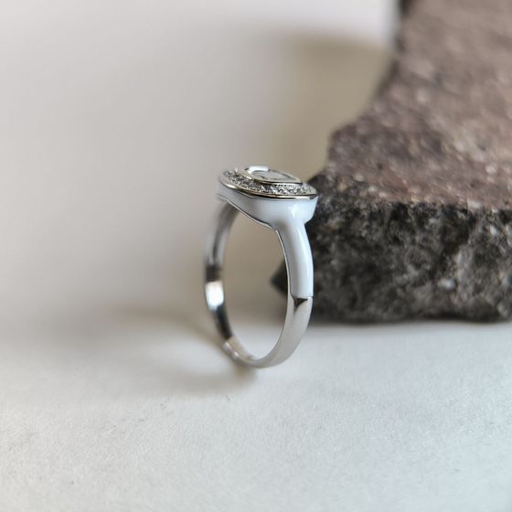 Срібна каблучка з емаллю, фіанітами