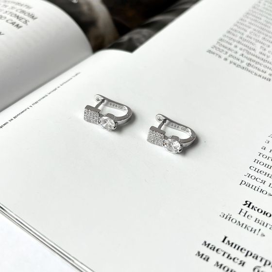 Серебряные серьги с фианитами