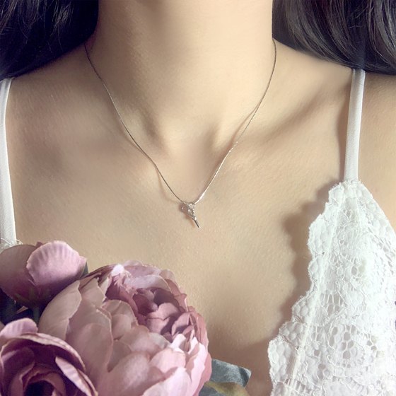 Срібна підвіска з фіанітами