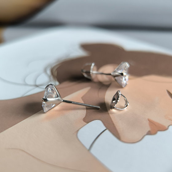 Silver earrings with cubic zirconia