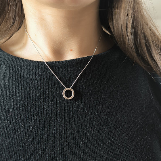 Silver necklace with cubic zirconia