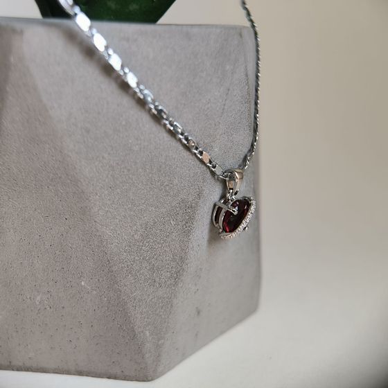 Серебряная подвеска с гранатом 1.749ct