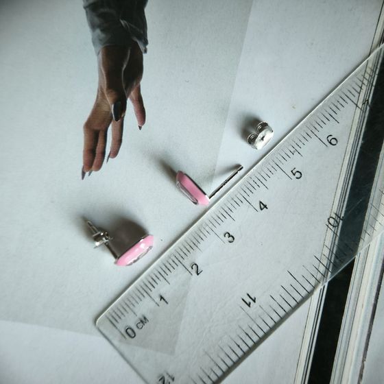 Срібні сережки з фіанітами, емаллю