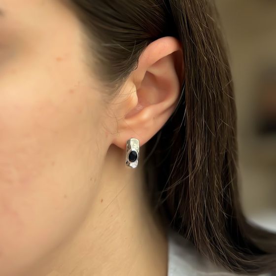 Срібні сережки з сапфіром 1.095ct