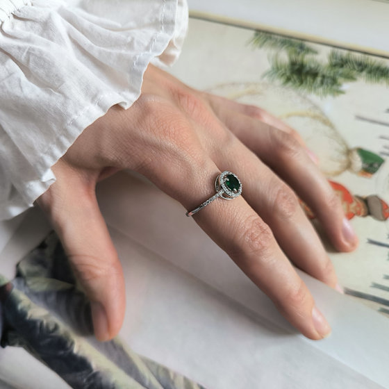Silver ring with emerald nano 0.999ct
