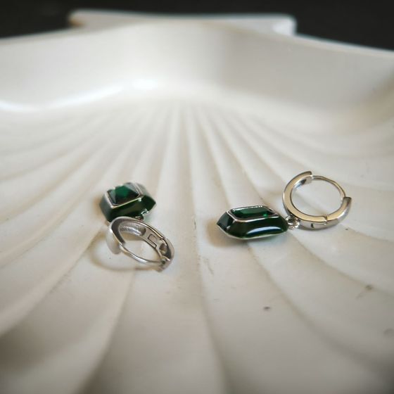 Срібні сережки з фіанітами, емаллю