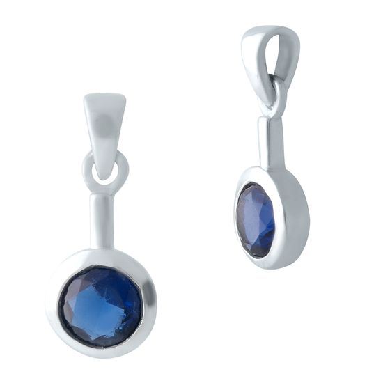 Silver pendant with a nano sapphire