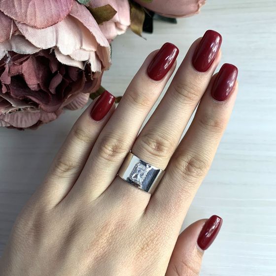 Серебряное кольцо с фианитами