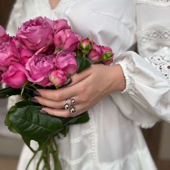 Срібна каблучка без каменів