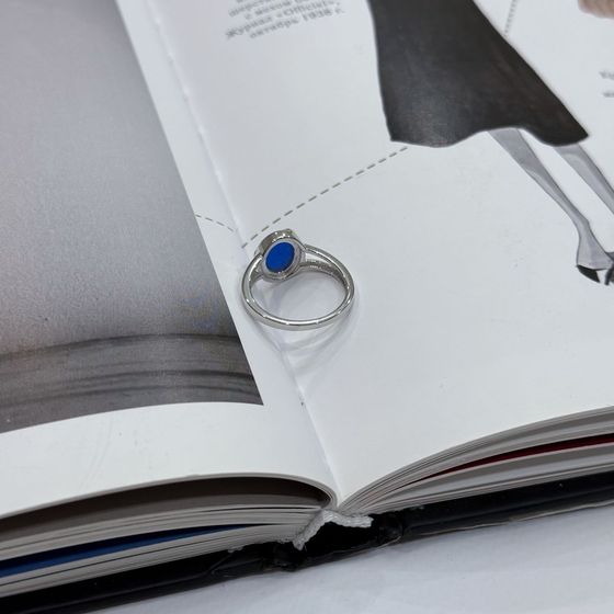 Sterling silver ring with opal 1.025ct