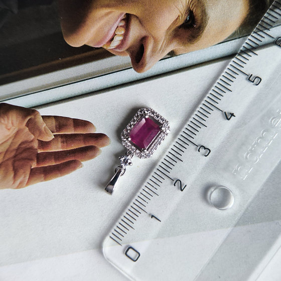 Срібна підвіска з рубіном 1.871ct, фіанітами