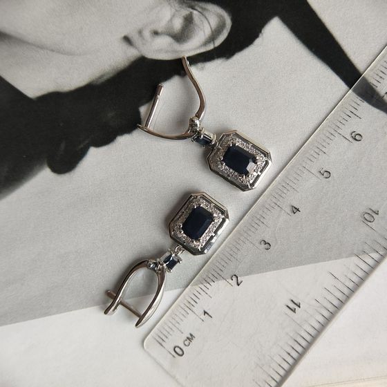 Срібні сережки з сапфіром 2.922ct