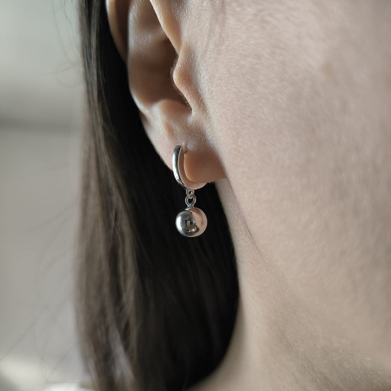 Срібні сережки без каменів