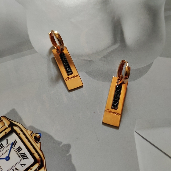 Золоті сережки з фіанітами 0.18ct