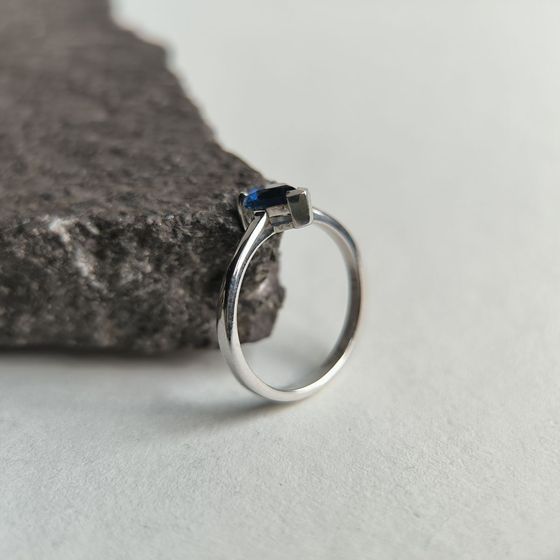 Срібна каблучка із сапфіром nano 0.517ct